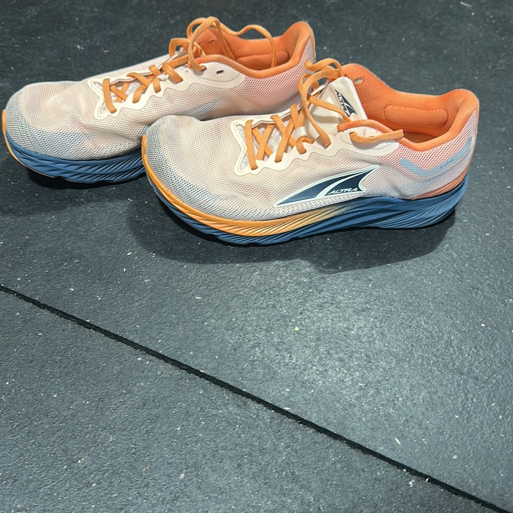 Altra Rivera 3